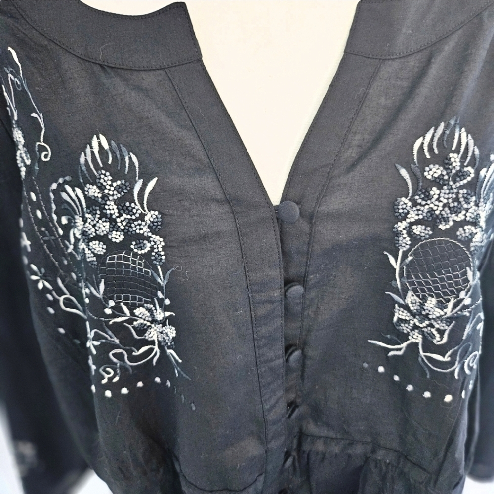 Avenue Plus Black Cotton Button Front  Embroidered Boho Top 18-20 Lightweight - Picture 7 of 7